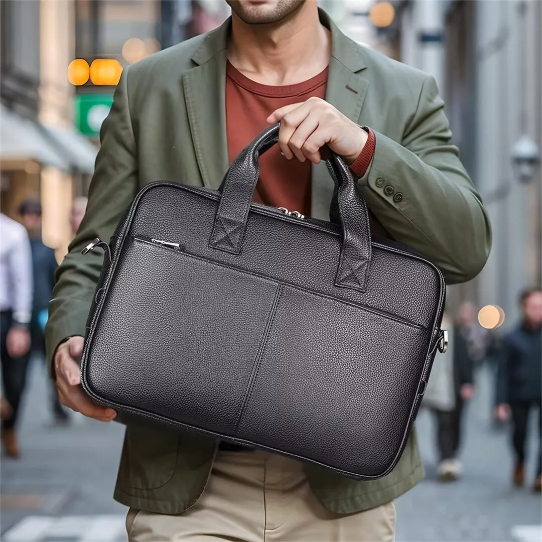 Distinguished Gentleman's Leather Bag