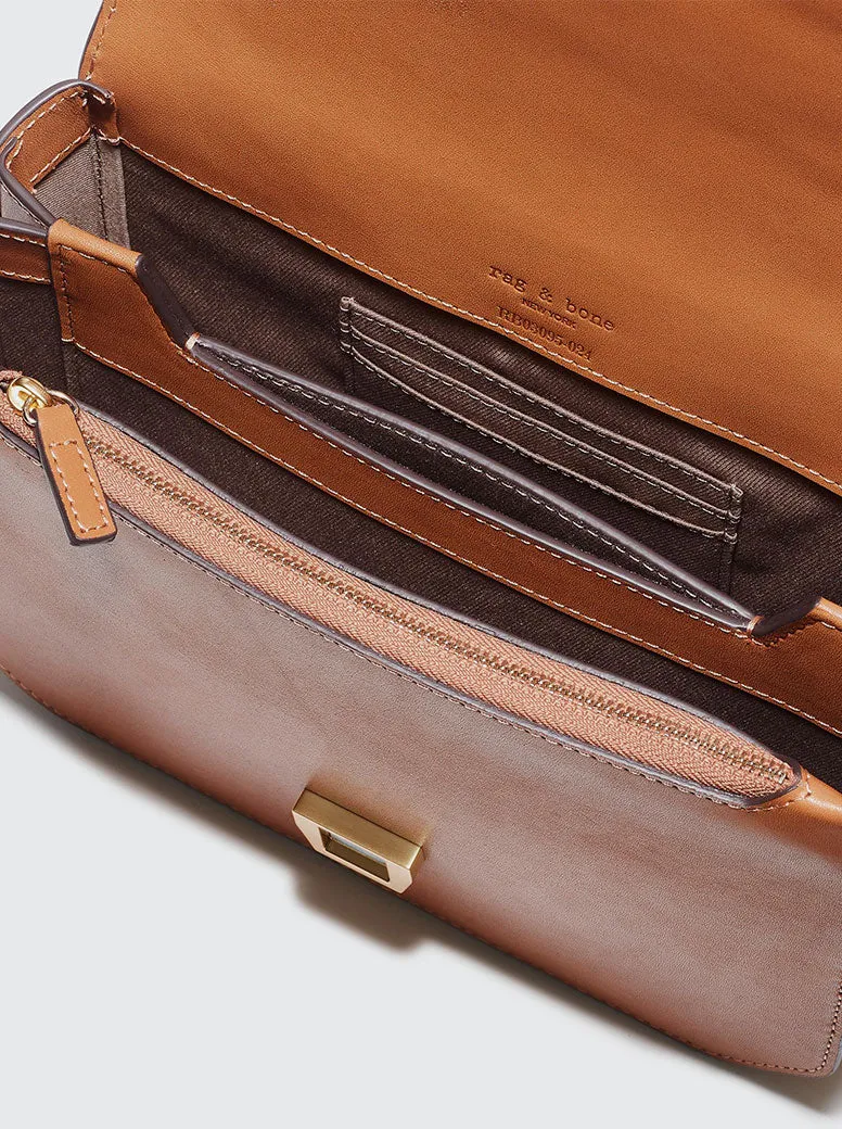 Max Crossbody tan