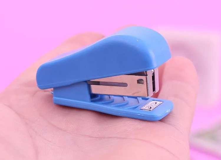 Staples Petite Size Stapler for Kids Pack of 3 in Random Colors