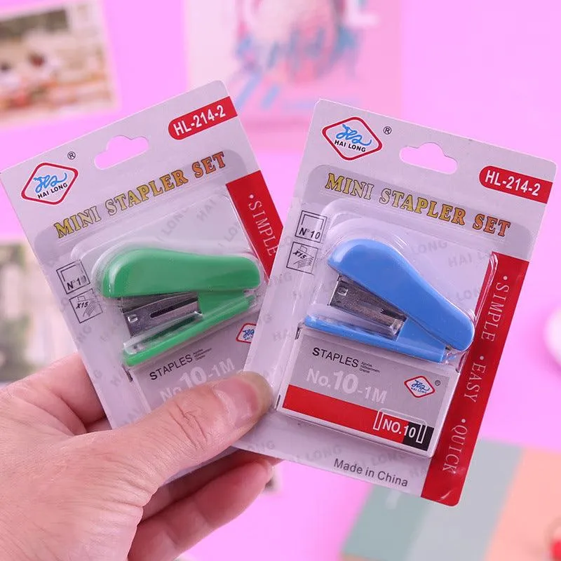 Staples Petite Size Stapler for Kids Pack of 3 in Random Colors