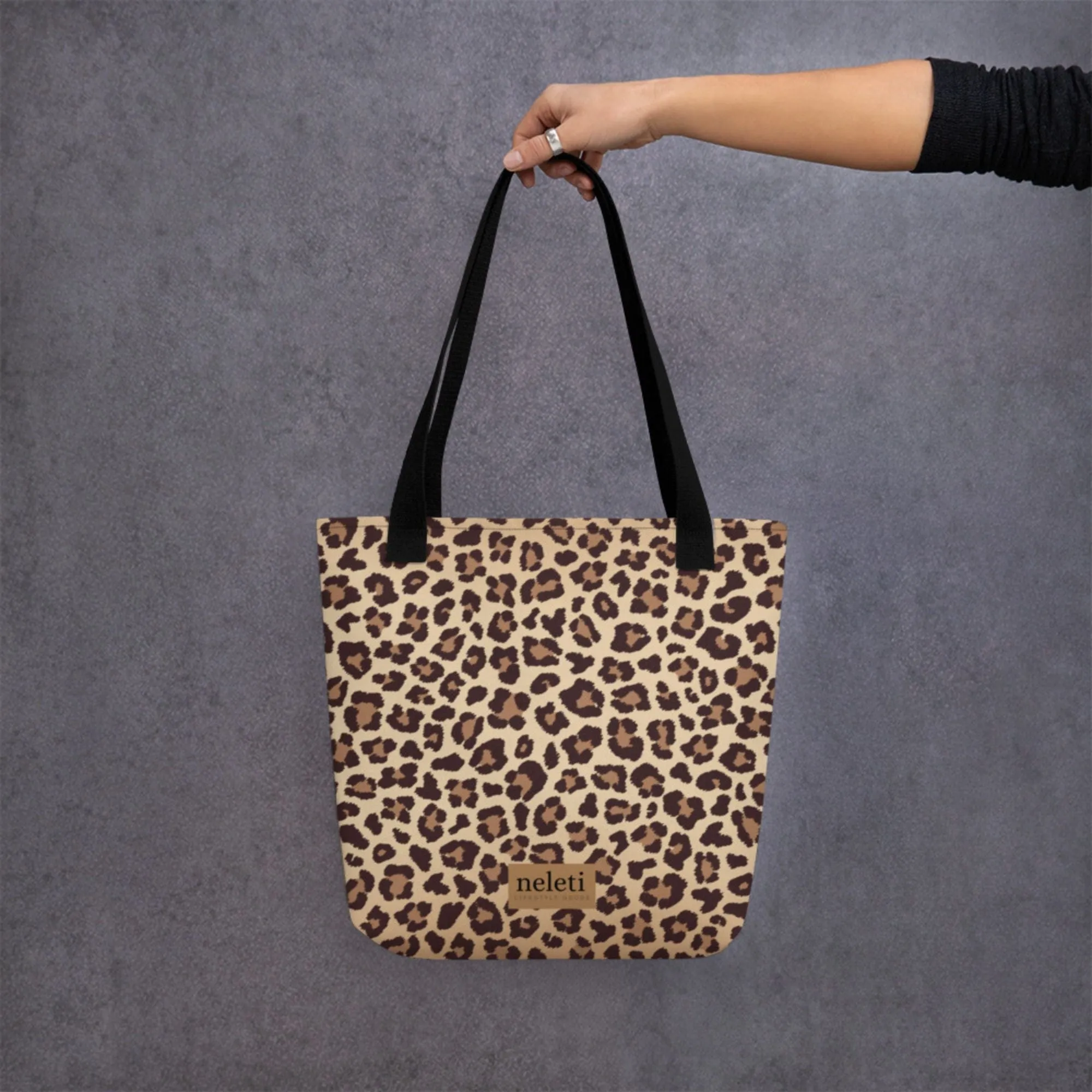 Tote Bag for Women with Leopard Print - Stylish and Spacious Accessory